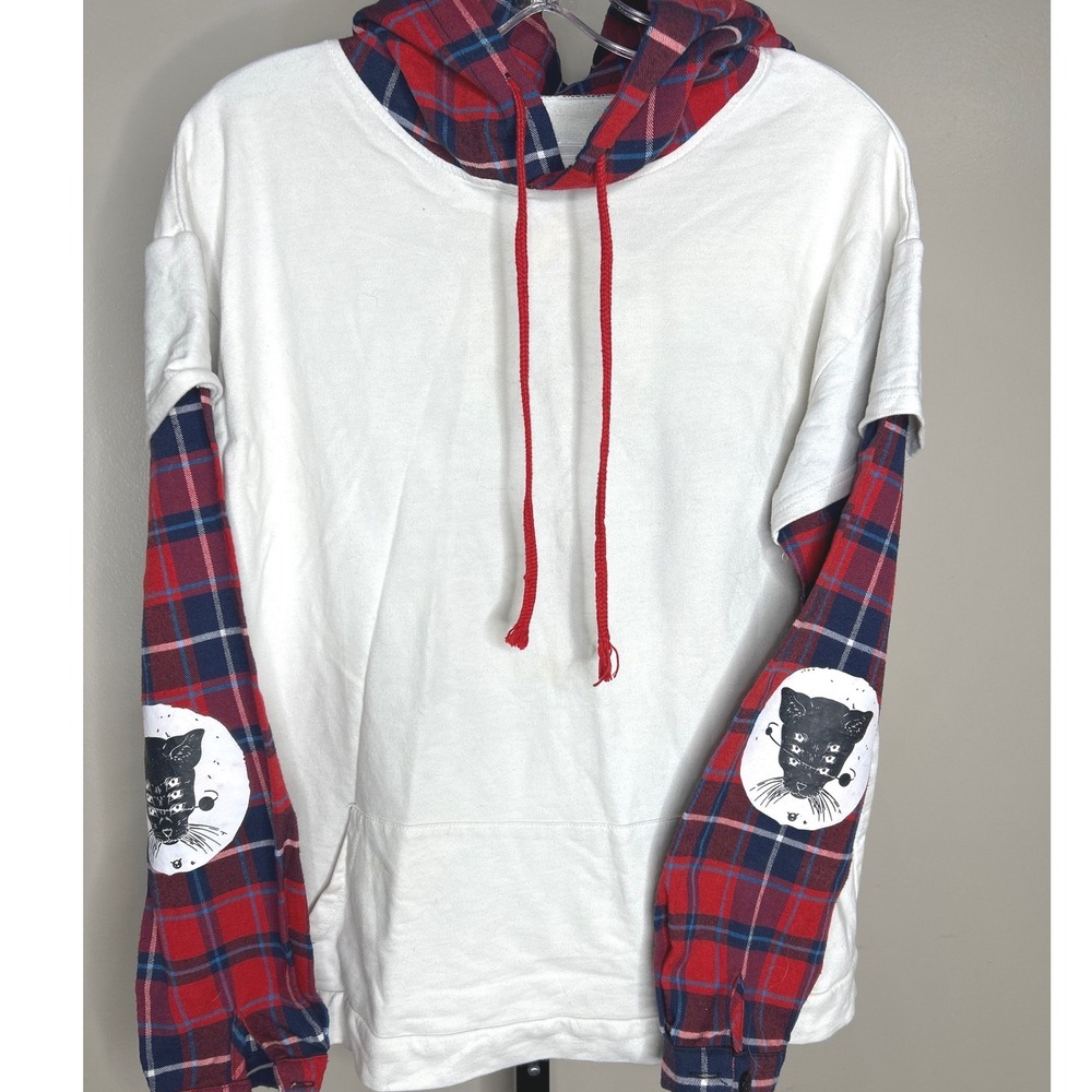 White Layered Plaid Hoodie SMALL Red Blue Flannel Sleeves Multi Eyed Cat Graphic